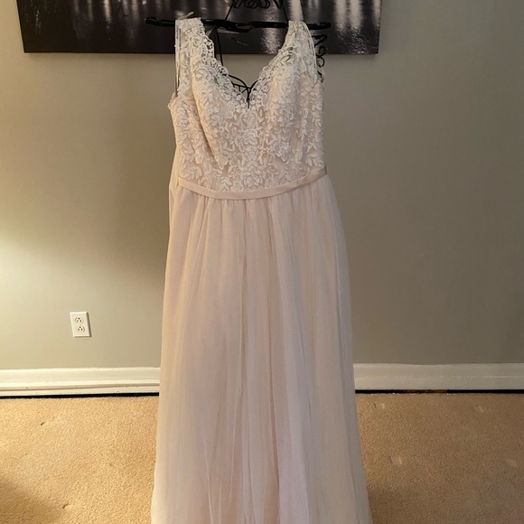Wedding dress - Picture 3 of 3